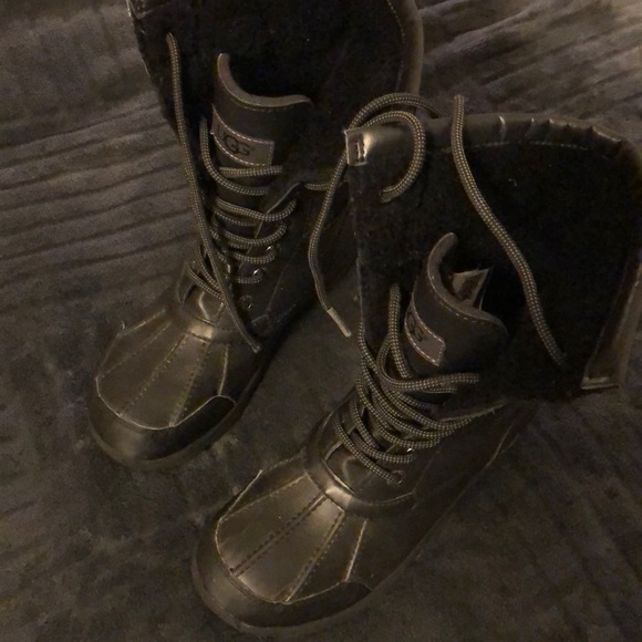 UGGs - Picture 5 of 5